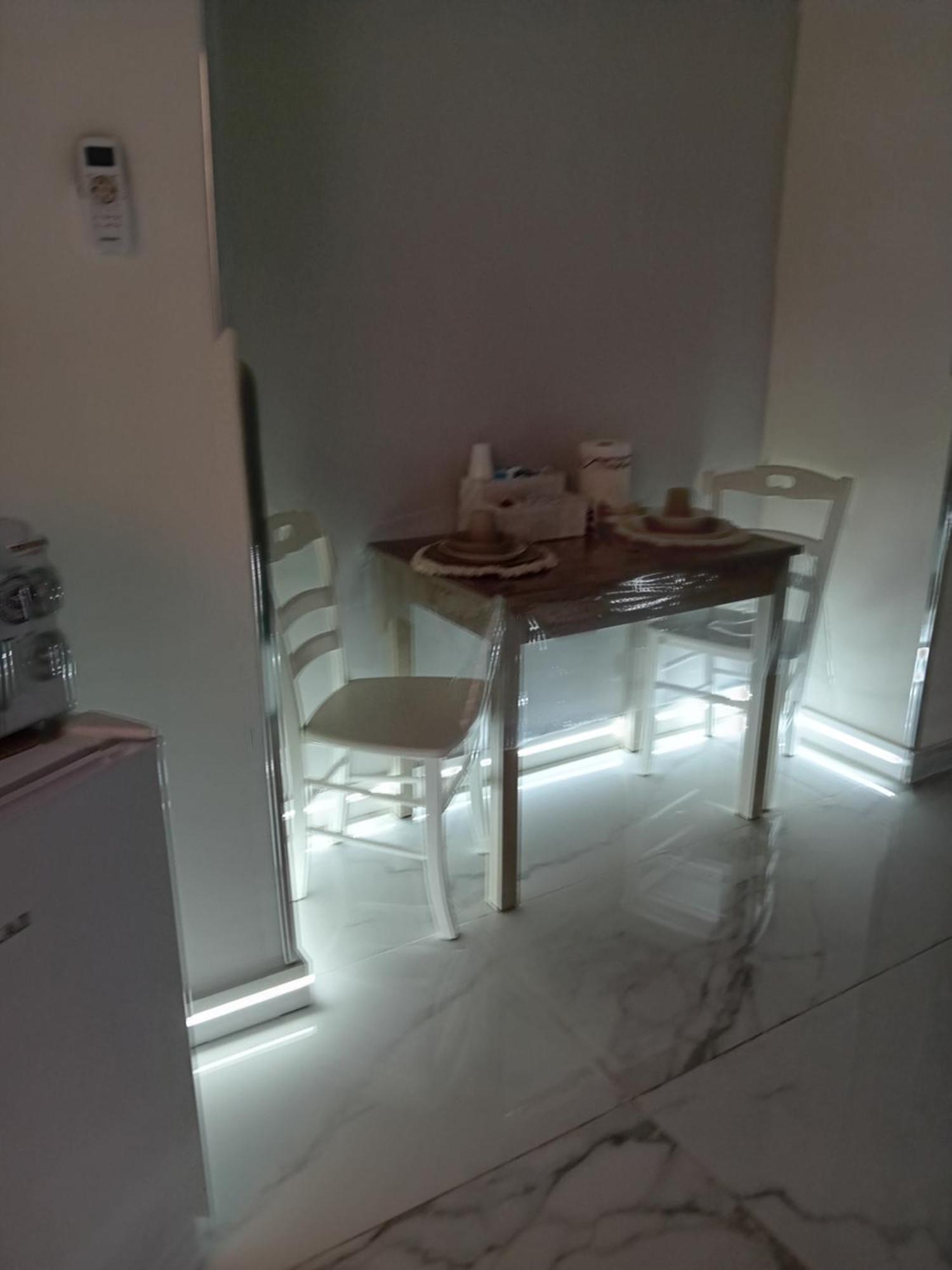 Donna Rita House Apartment Наполи Екстериор снимка