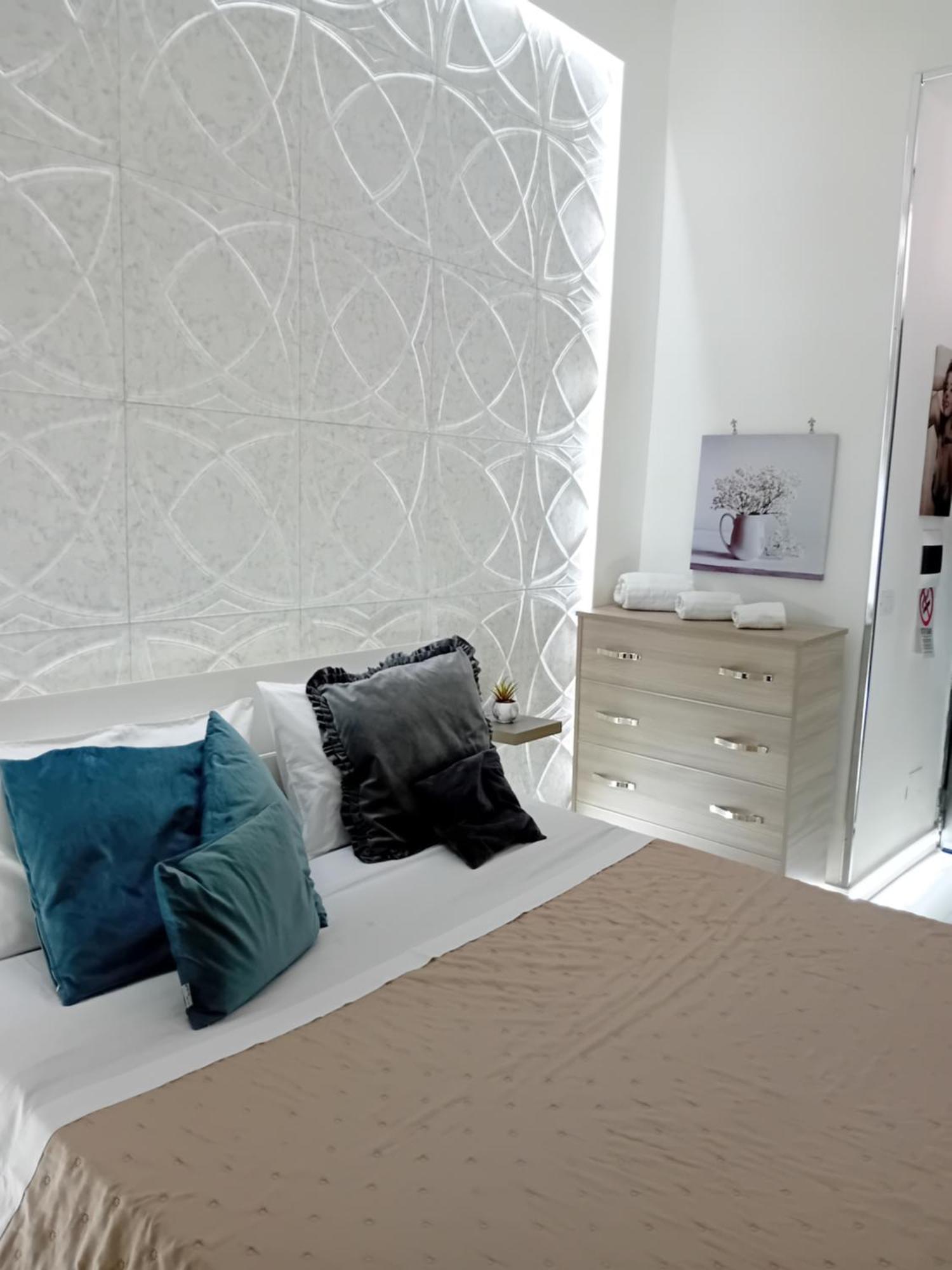 Donna Rita House Apartment Наполи Екстериор снимка